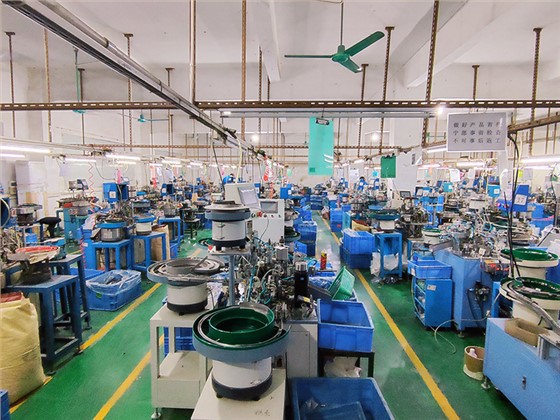 环保与可持续发展：拨动开关行业的绿色转型